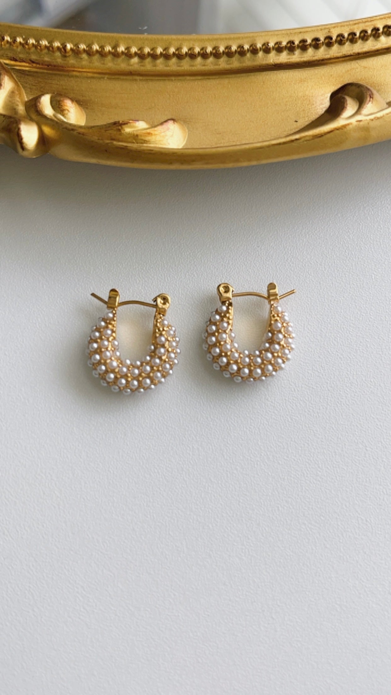 Mini Ava Pearl Hoops