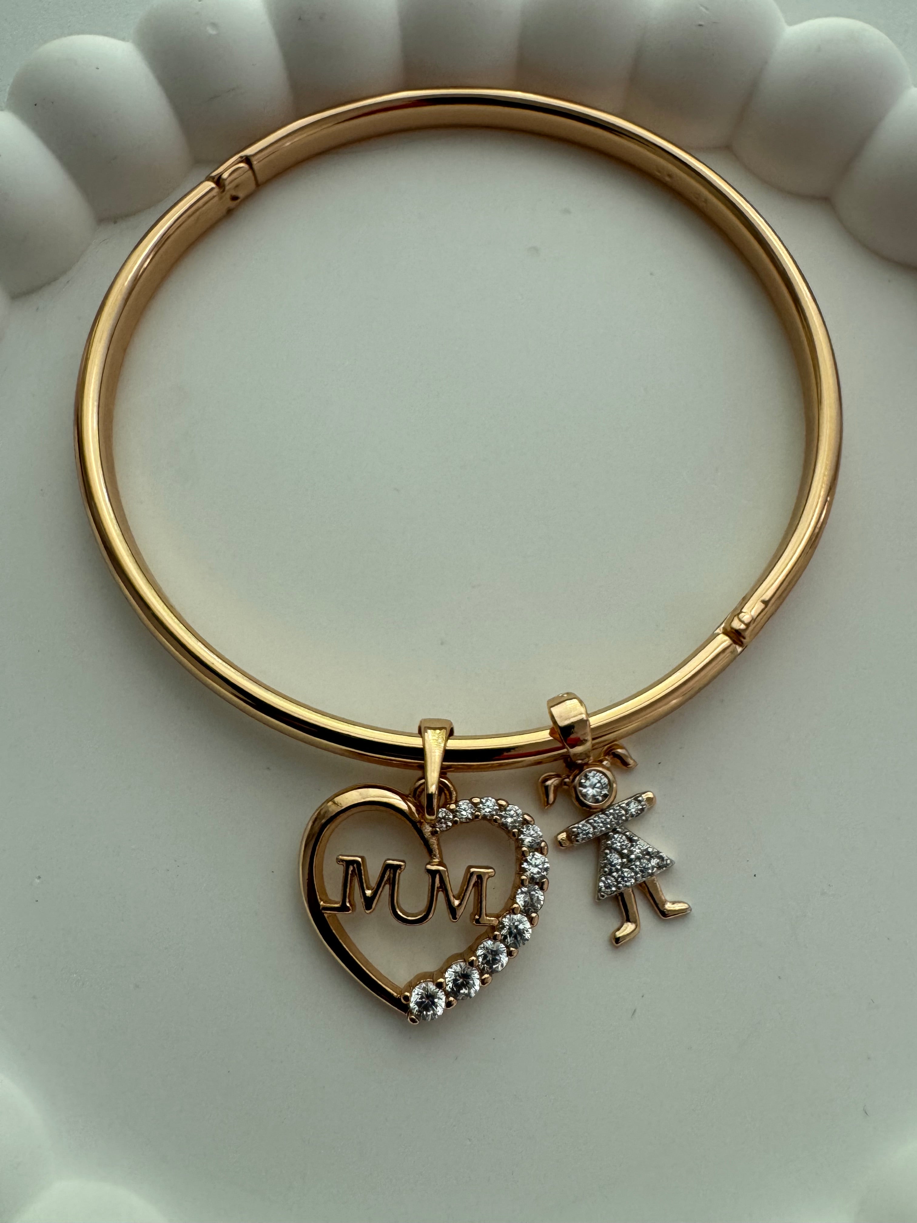 Mum - Girl Bangle