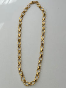Alba Necklace