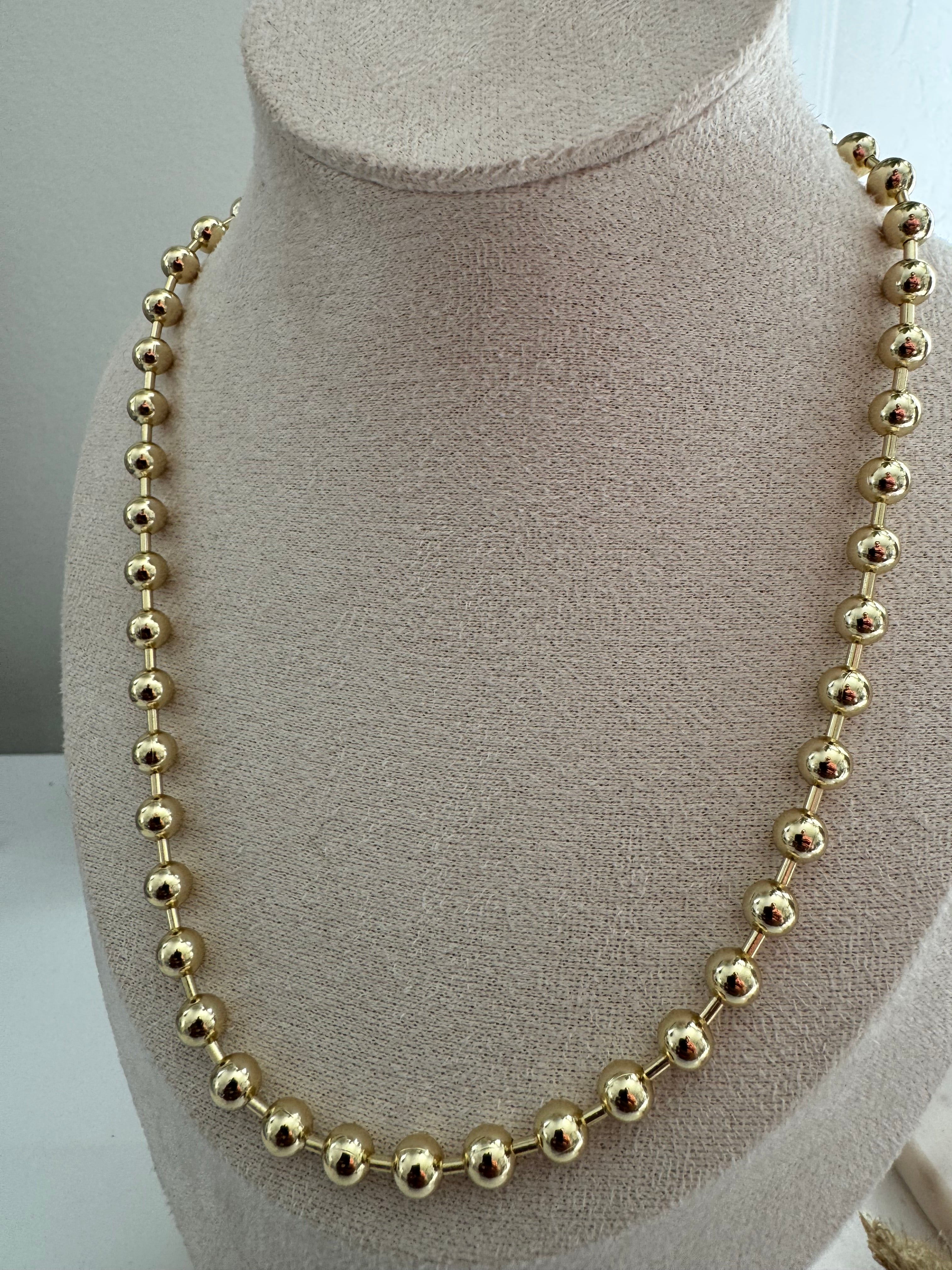 Eira Necklace