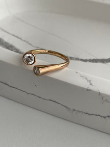 Nora Ring