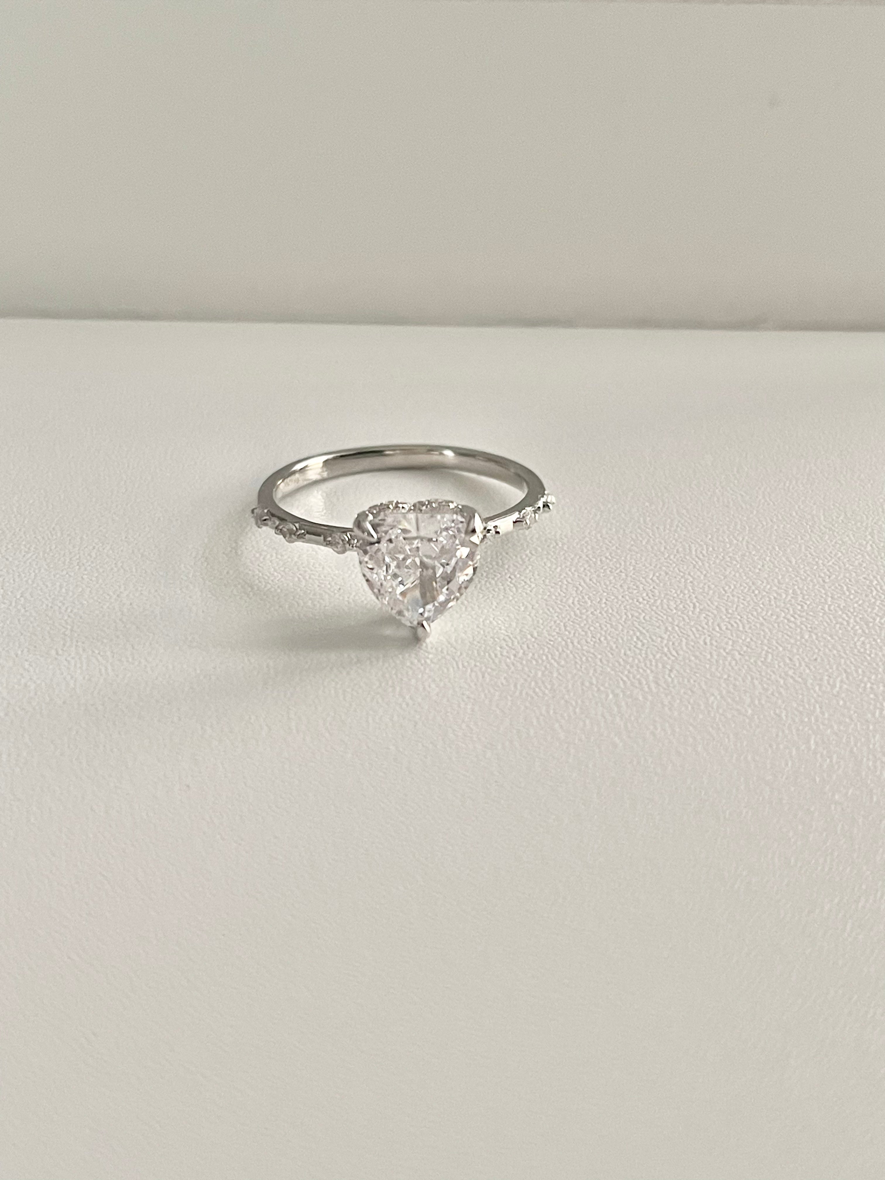 Alice Ring