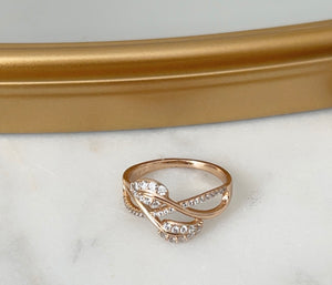 Double Infinity Leaf Ring