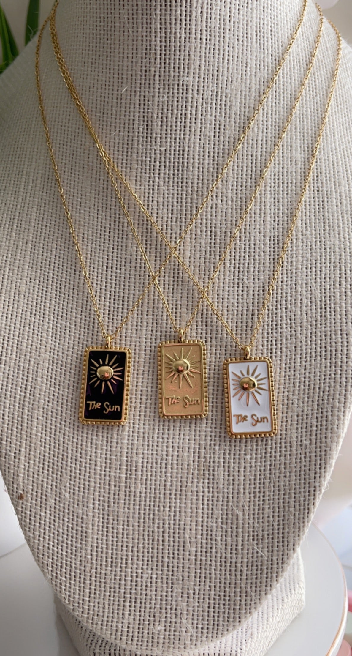 Sunny Rectangle Necklace