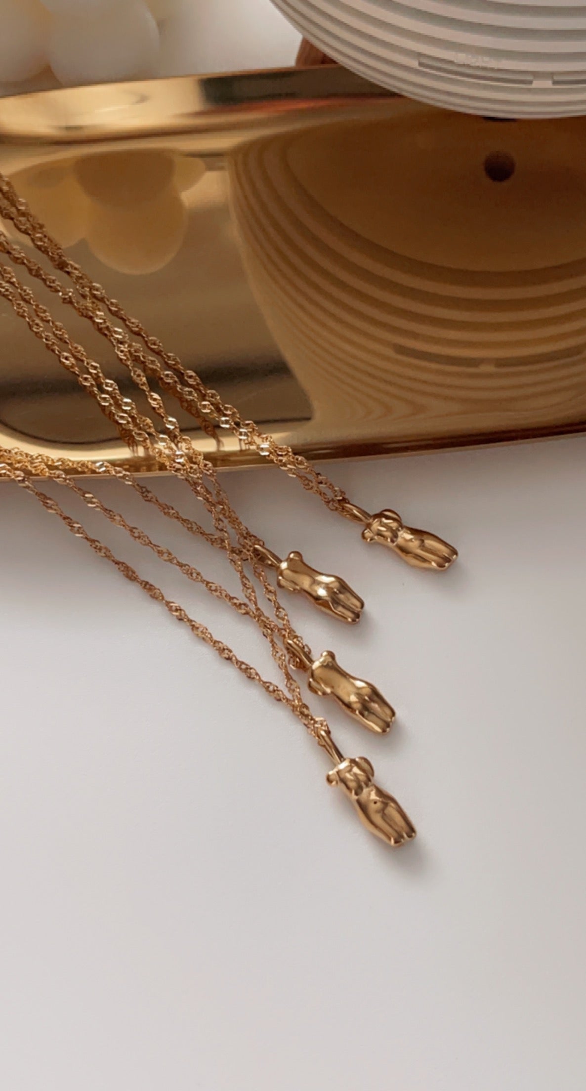 La Femme Necklace